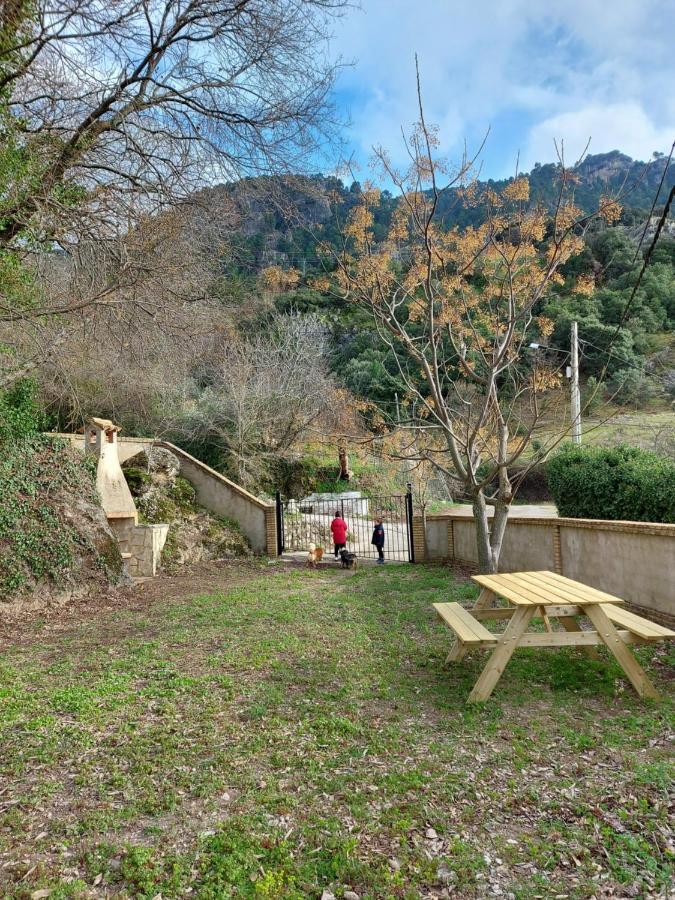 Сasa de vacaciones El Cobijo De Sierra Cazorla Piscina Privada Max 12 Personas Burunchel