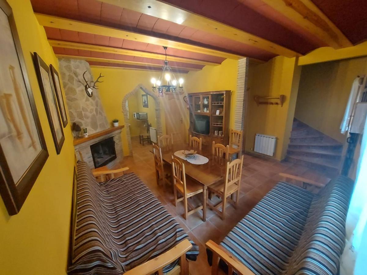 Сasa de vacaciones El Cobijo De Sierra Cazorla Piscina Privada Max 12 Personas Burunchel
